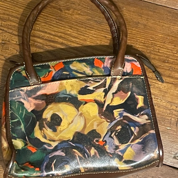 Patricia Nash Cross body top handled bag in English garden. - Picture 14 of 14